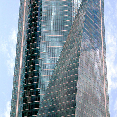 Torre Espacio by John Bek