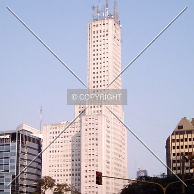 Edificio Alas by Maximiliano Buono