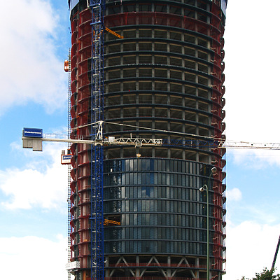 Torre Sacyr Vallehermoso by Cesar Serrano