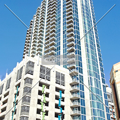 Element by Jorge Molina