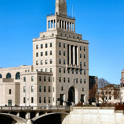 Veterans Memorial Building by James Peacock