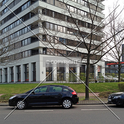 Lyoner Straße 19 by Nephilim