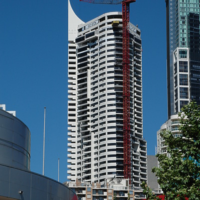 Meriton Tower by John Bek