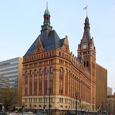 Milwaukee City Hall by Huopa