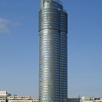 Millennium Tower by Cesar Serrano
