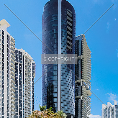 Porsche Design Tower by Ryan Hildebrand