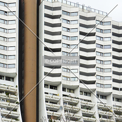 Wohnpark Alterlaa - Block B1-B2 by Nephilim