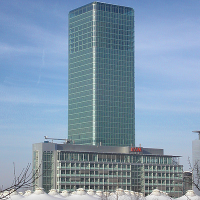 Hochhaus Uptown München by Cesar Serrano