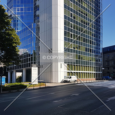 Bürohaus an der Alten Oper by Nephilim