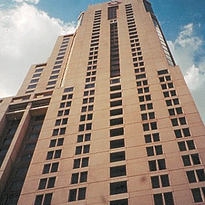 Marriott Rivercenter by Kevin Lehnhardt