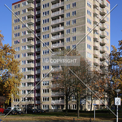 Vanekerstraat 129-363 by René Hogendijk