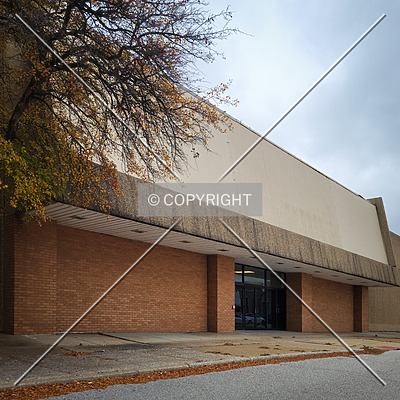 Chesterfield Mall by Ryan Hildebrand