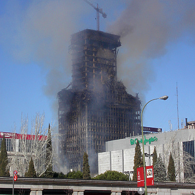 Edificio Windsor by Cesar Serrano