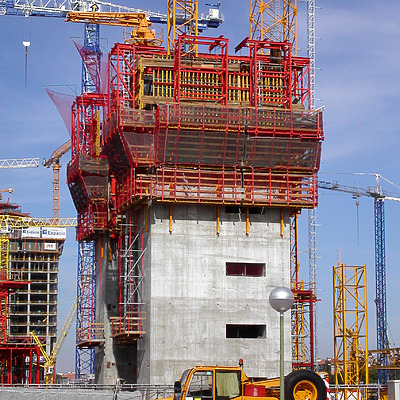 Torre Caja Madrid by Cesar Serrano