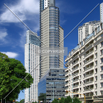 Mulieris torre Norte by Maximiliano Buono