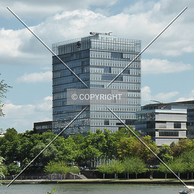 Allianz-Kai by Nephilim