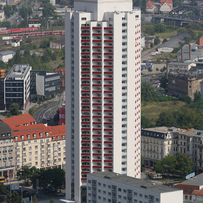 Wintergartenhochhaus by Michiel van Dijk