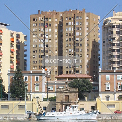 Edificio Paseo Maritimo 13 by Victor Carcedo