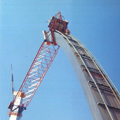 Gateway Arch by Unknown