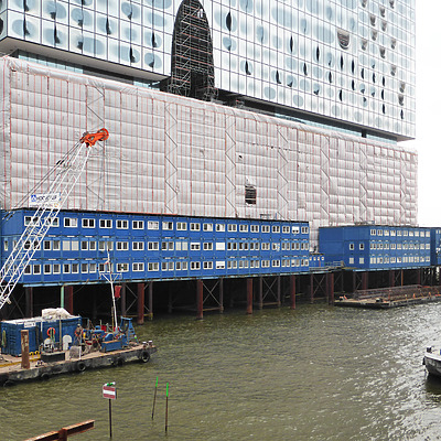 Elbphilharmonie by Der Hamburger