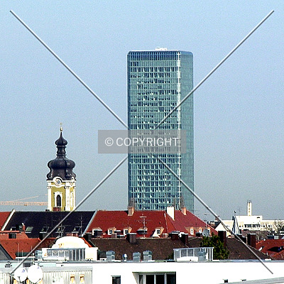 Hochhaus Uptown München by Chris Patriarca