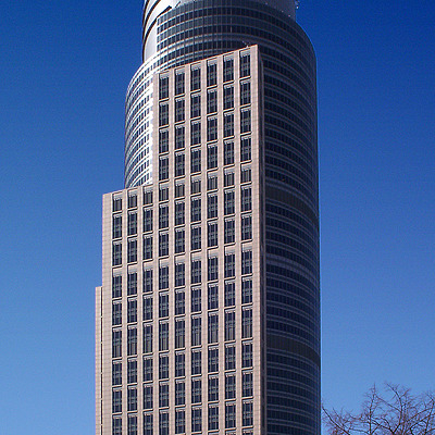 Warsaw Trade Tower by Pavel Toczynski