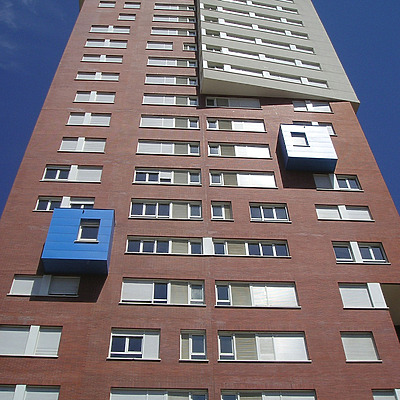 Torre VII by Mikel Allende