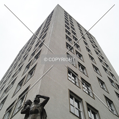 Ernst-Abbe-Hochhaus by Nephilim