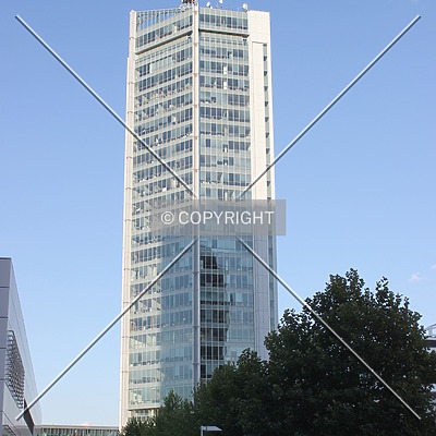 City Empiria by Florian Barbier