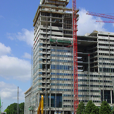 Ito-Toren by Michiel van Dijk