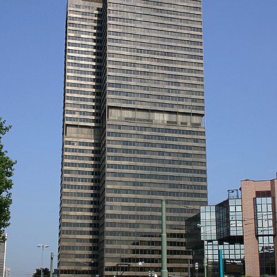 Hochhaus Platz der Republik by Michiel van Dijk