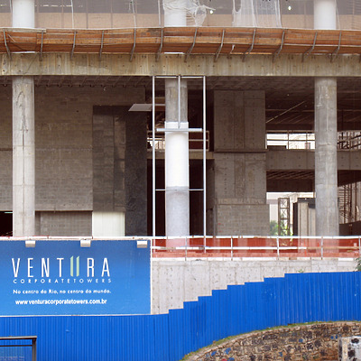 Ventura Corporate Towers by Virgilio Grimaldi
