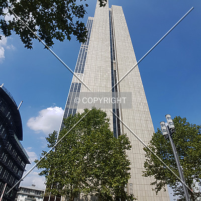 Frankfurter Büro Center by Nephilim