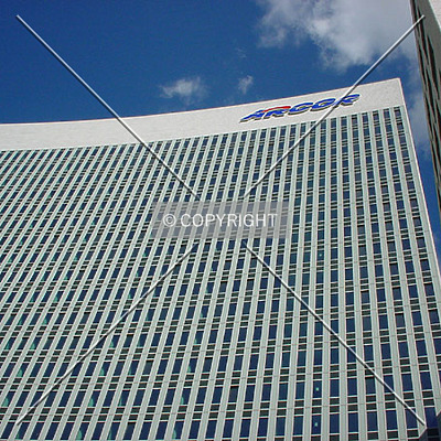 LG Tower by Nephilim