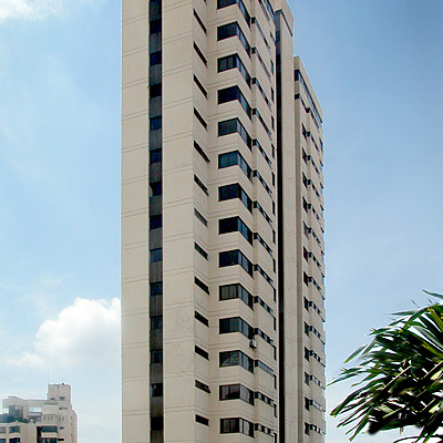 Torre Estelar by Jim Schwartz
