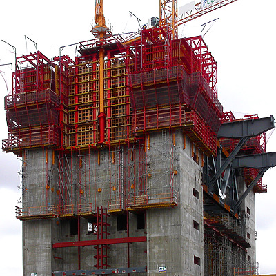 Torre Caja Madrid by Cesar Serrano
