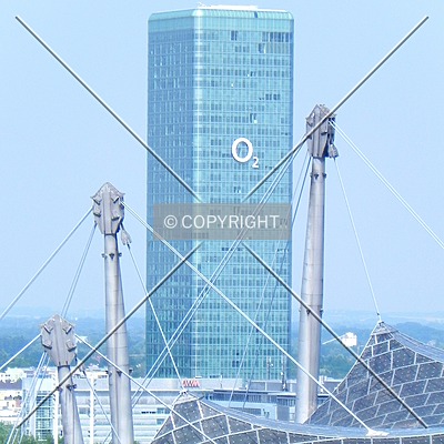 Hochhaus Uptown München by Florian Barbier