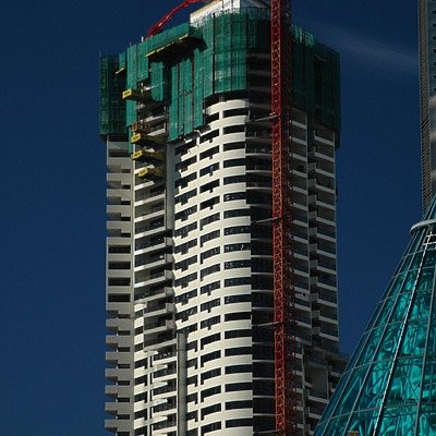 Meriton Tower by John Bek
