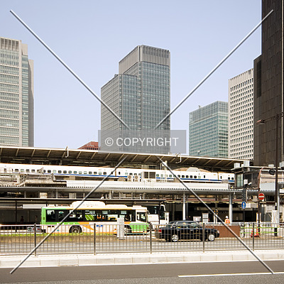 Shin-Marunouchi Building by Serdica