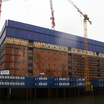 Elbphilharmonie by Daniel Kieckhefer