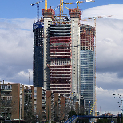 Torre Caja Madrid by Cesar Serrano
