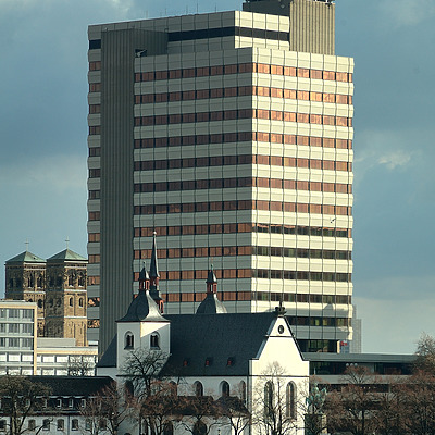 Lufthansa-Hochhaus by David Guija
