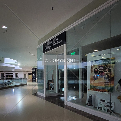 Chesterfield Mall by Ryan Hildebrand