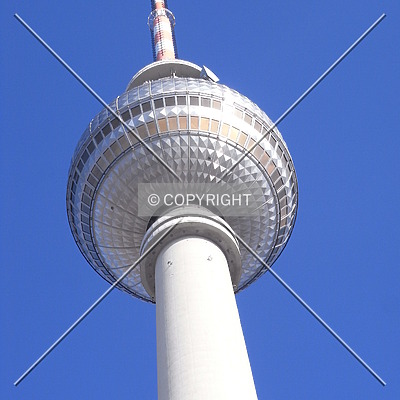 Berliner Fernsehturm by Jörg Berkemeyer
