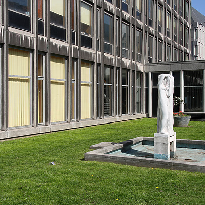 Cité Administrative by Michiel van Dijk