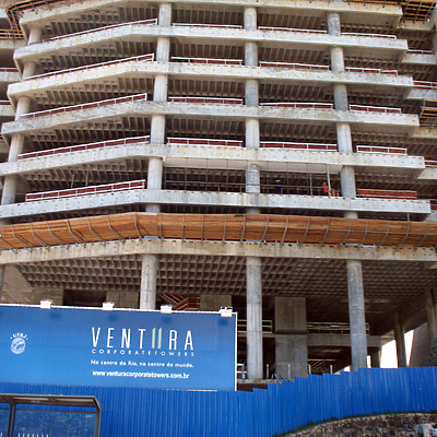 Ventura Corporate Towers by Virgilio Grimaldi