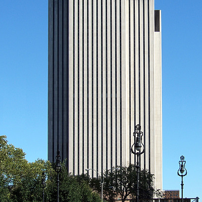 375 Pearl Street by John Cahill