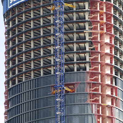 Torre Sacyr Vallehermoso by Cesar Serrano