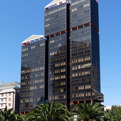 Edificio Satélite by Robin Spetz