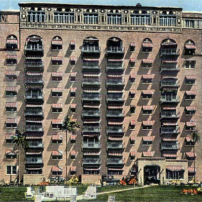 Bayshore Royal by Florida News Co.